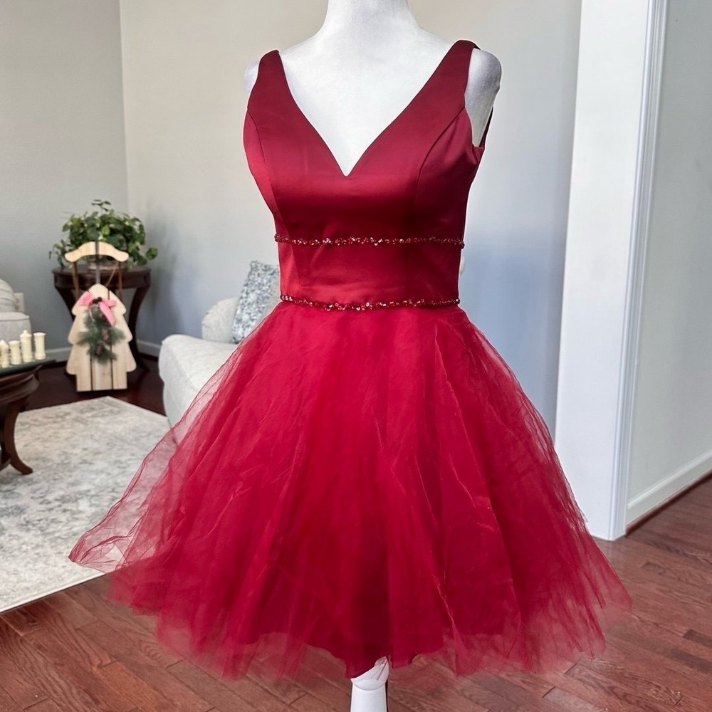 Mori Lee by Madeline Gardner Red Beaded Waist Plunge Cocktail Formal Dress - Picture 4 of 10